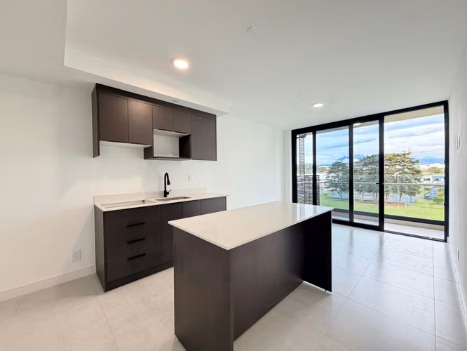 SE ALQUILA EN SABANA NORTE $1400 - Imagen 9
