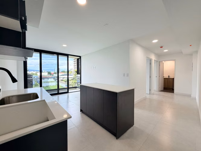 SE ALQUILA EN SABANA NORTE $1400 - Imagen 17