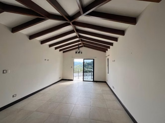 Alquiler de apartamento en piedades de santa ana calle macho madrigal