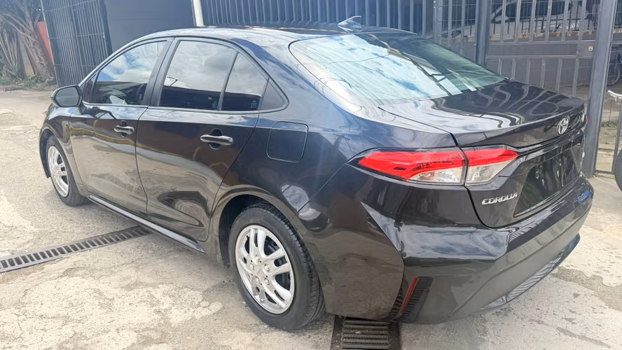 Toyota corolla - Imagen 6