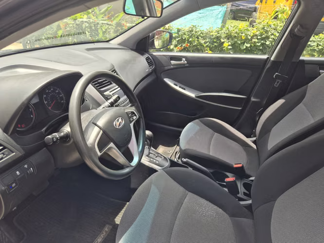 Hyundai accent