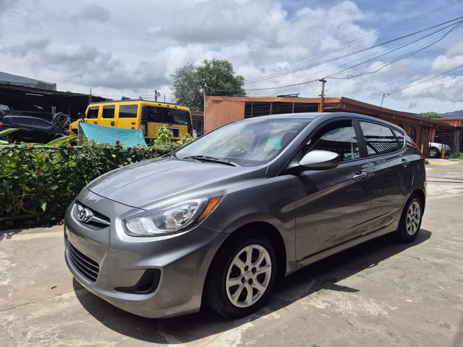 Hyundai accent