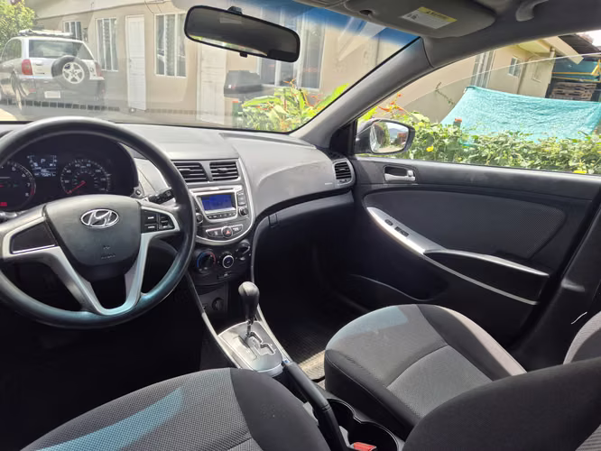 Hyundai accent