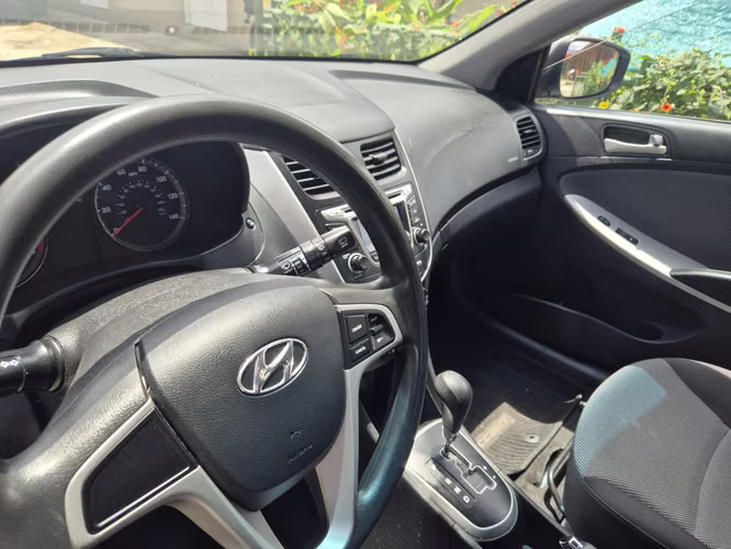 Hyundai accent
