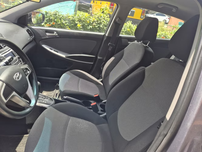 Hyundai accent