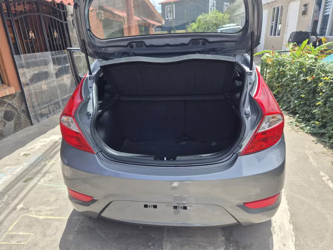 Hyundai accent