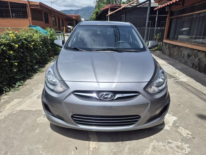 Hyundai accent