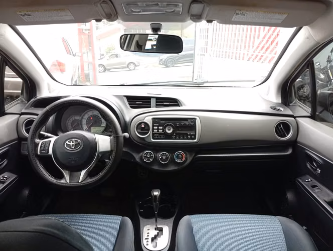 Toyota yaris hatchback - Imagen 11