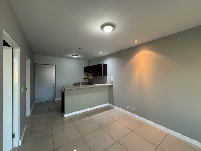Alquiler de apartamento en Nunciatura - Imagen 1
