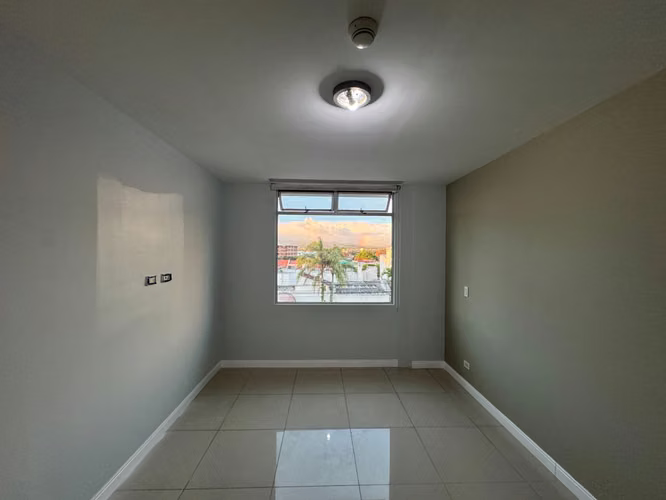 Alquiler de apartamento en Nunciatura - Imagen 8