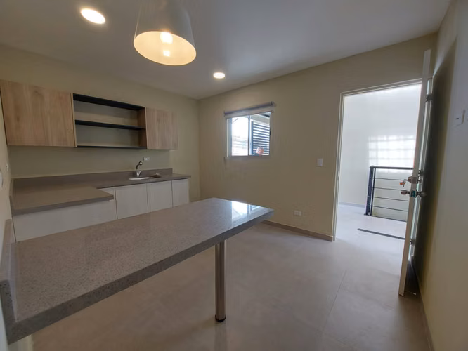 Se alquila apartamento de 1 habitación en Rohrmoser. Cerca de la Embajada USA. - Imagen 3
