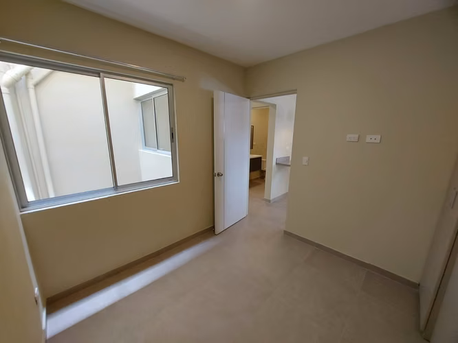 Se alquila apartamento de 1 habitación en Rohrmoser. Cerca de la Embajada USA. - Imagen 8