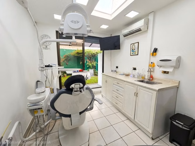 SE VENDE-Clínica Dental Equipada en Desamparados-GUM - Imagen 7