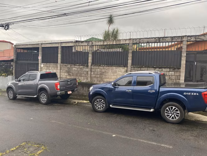 Venta de propiedad con bodega construida, apta para desarrollo de apartamentos, o alguna actividad comercial - Imagen 14