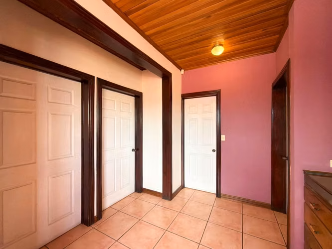 Alquiler de casa independiente en Tibás - Imagen 13
