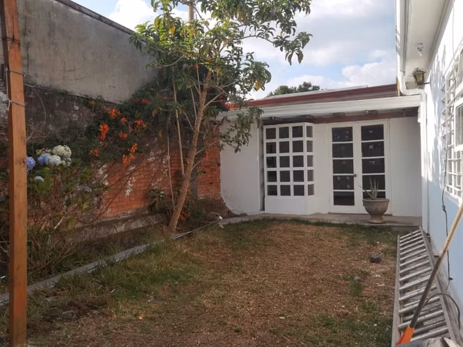 ALQUILO AMPLIA CASA EN LOS YOSES, IDEAL PARA OFICINAS - Imagen 9
