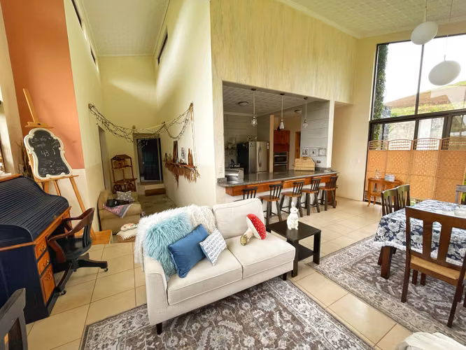 CASA EN VENTA (1268 M2) en Llano Grande Cartago! P510
