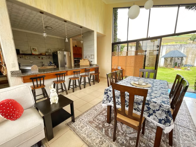 CASA EN VENTA (1268 M2) en Llano Grande Cartago! P510