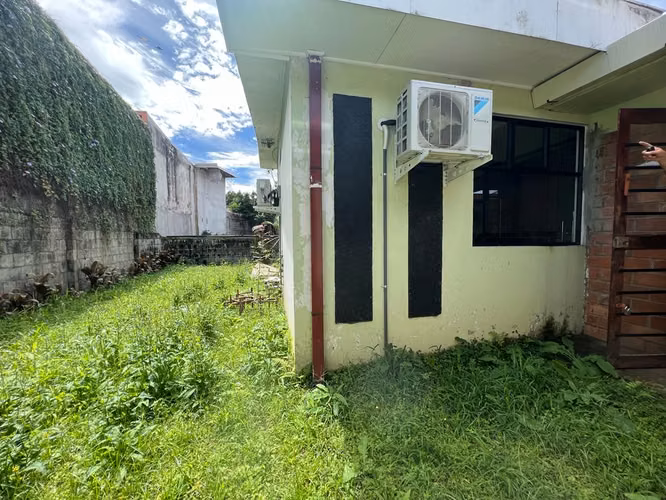 Casa en venta en Moravia. USO MIXTO PARA REMODELAR! P271