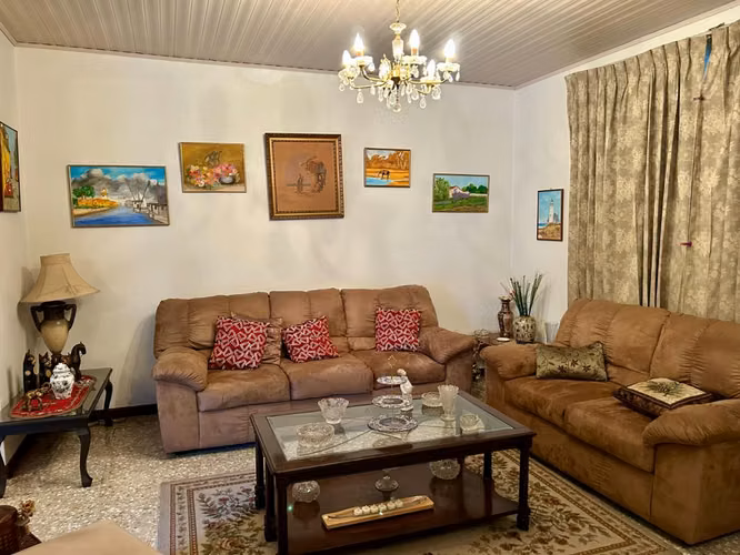 CASA DE UNA SOLA PLANTA EN VENTA EN NUNCIATURA! P602 - Imagen 6