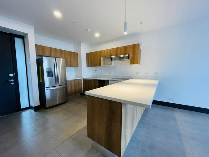 Fire Sale! Apartamento en venta en Nunciatura! P503