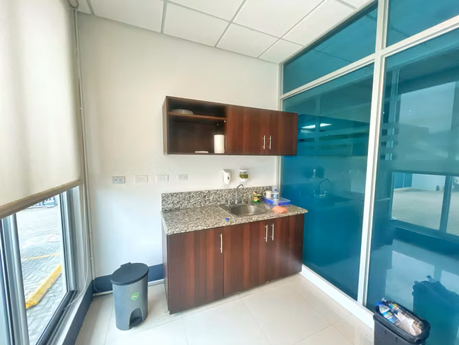 GRAN PROPIEDAD COMERCIAL EN ALQUILER, ROHRMOSER! P611-1 - Imagen 5