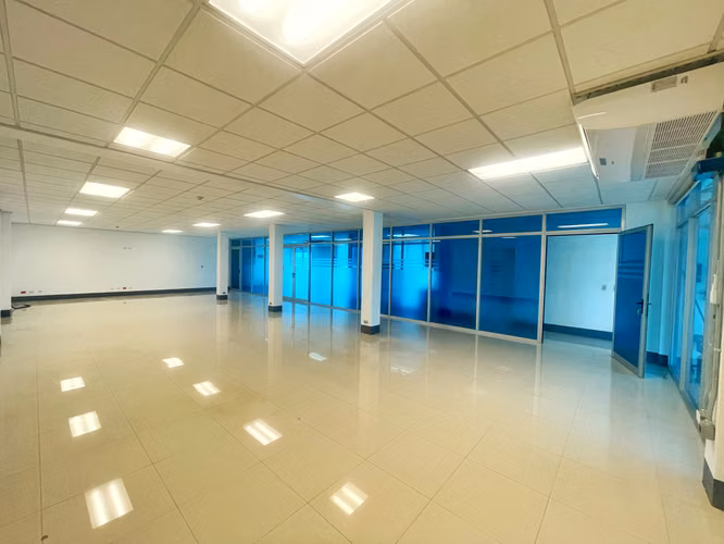 GRAN PROPIEDAD COMERCIAL EN ALQUILER, ROHRMOSER! P611-1 - Imagen 3