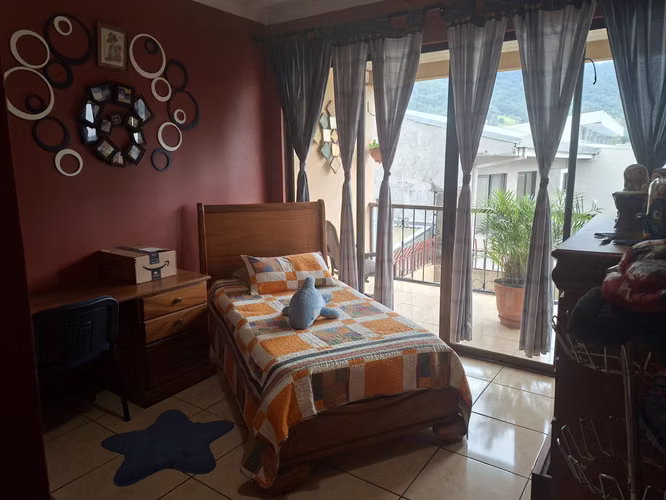 Se vende amplia y bonita casa en Tres Ríos - Imagen 12