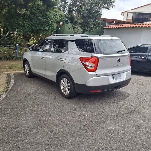 SSANG YONG XLV 2017 MANUAL - Imagen 15