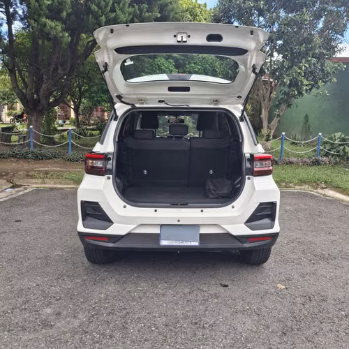TOYOTA RAIZE 2024 MANUAL - Imagen 13