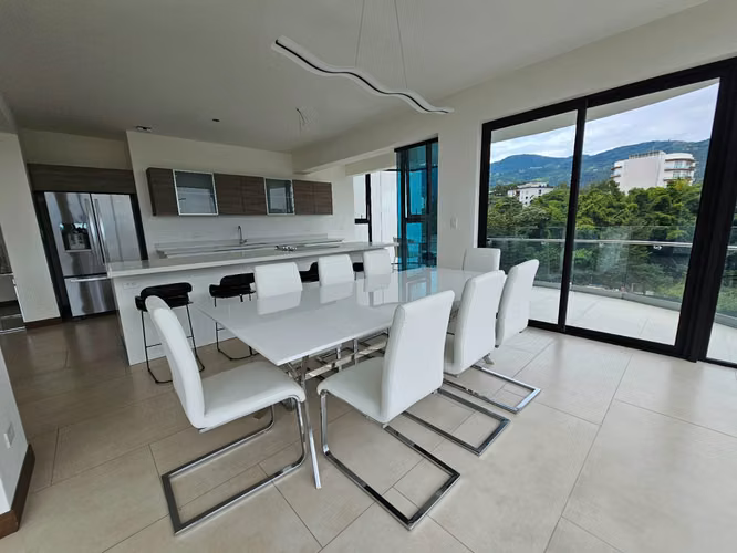 Alquiler apartamento de 2 habitaciones - San Rafael de Escazú - Imagen 2