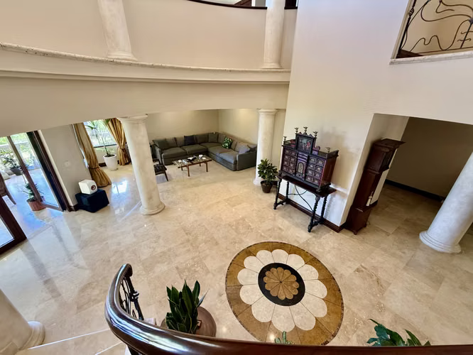 Venta de exclusiva residencia de lujo en Villa Real, Santa Ana - Imagen 14