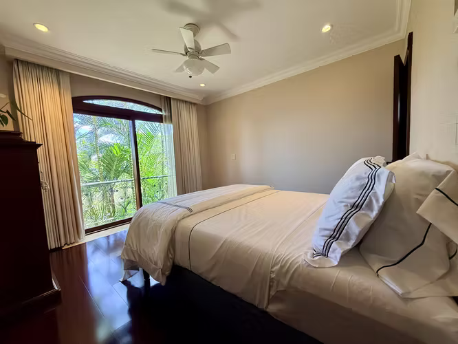 Venta de exclusiva residencia de lujo en Villa Real, Santa Ana - Imagen 13