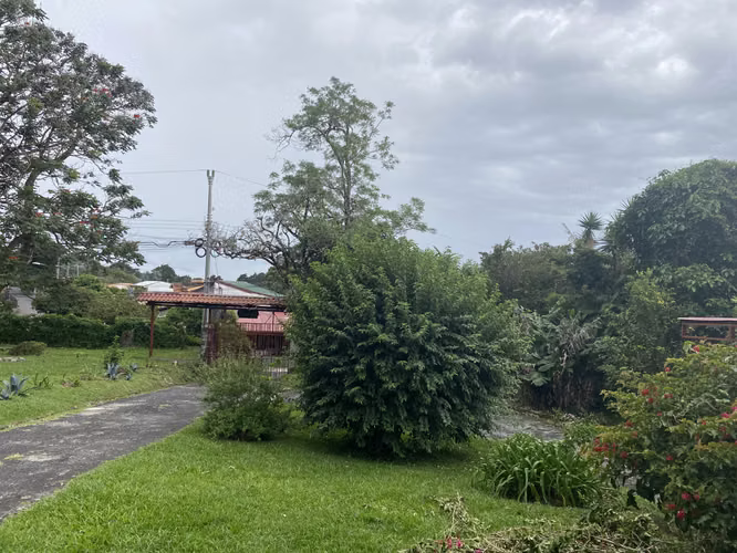 Casa en amplia propiedad