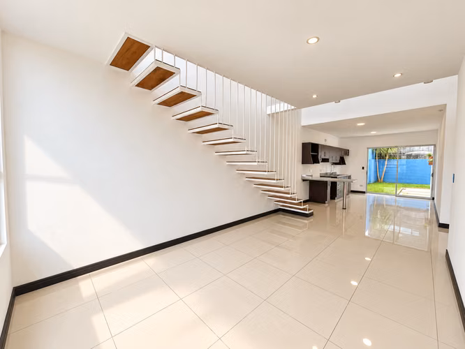 CASA EN VENTA CONDOMINIO LOMAS DE MONTES DE OCA - Imagen 5