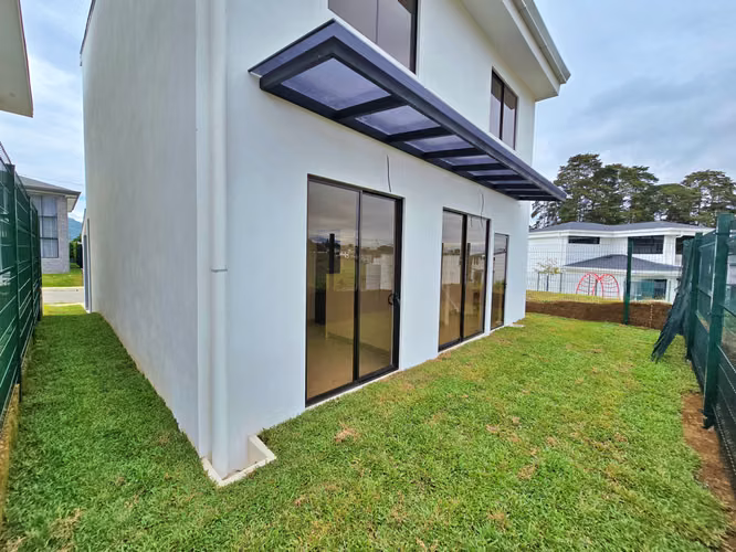 Venta de casa en condominio con amenidades, Tres Ríos. (ES) - Imagen 2