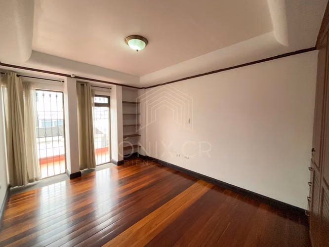 Vive en Rohrmoser: Casa Independiente con Jacuzzi en Suite y Azotea Privada - Imagen 14