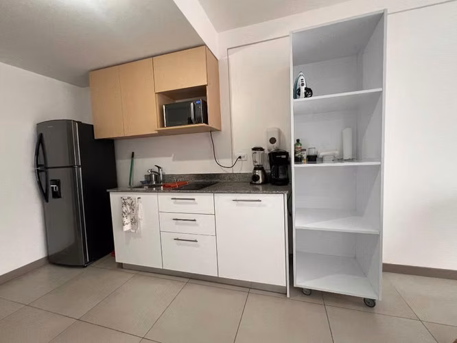 Alquiler de apartamento Elegante Tipo estudio amoblado en Ifreses Curridabat , Opción de parqueo - Imagen 6