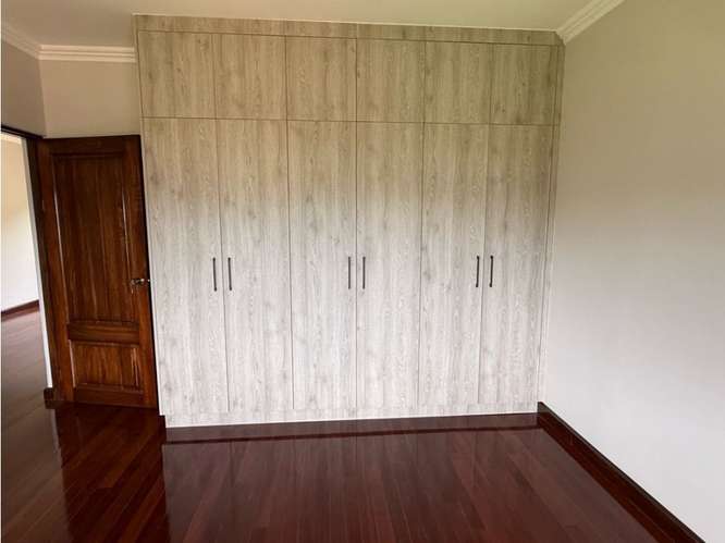 CASA EN VENTA, ESCAZÚ, CONDOMINIO CERRO ALTO, CON VISTA ESPECTACULAR - Imagen 6