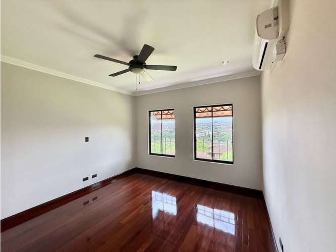 CASA EN VENTA, ESCAZÚ, CONDOMINIO CERRO ALTO, CON VISTA ESPECTACULAR - Imagen 11