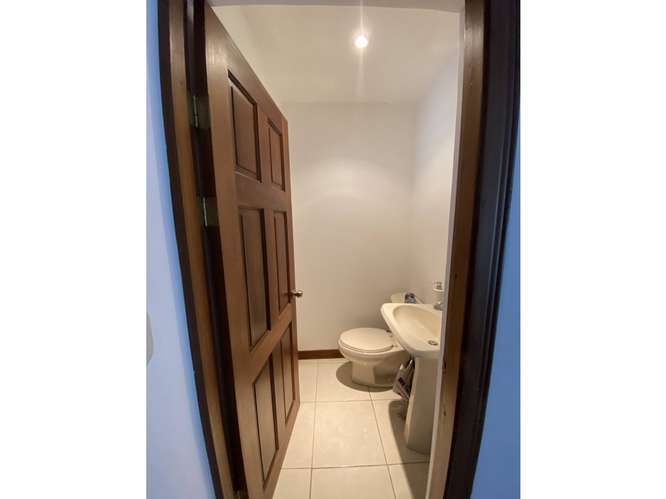 Venta de casa en Guachipelin de Escazú - Imagen 4