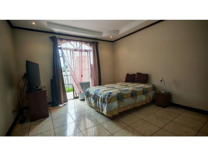 Venta De Casa En Montes De Ayarco, Curridabat - Imagen 11