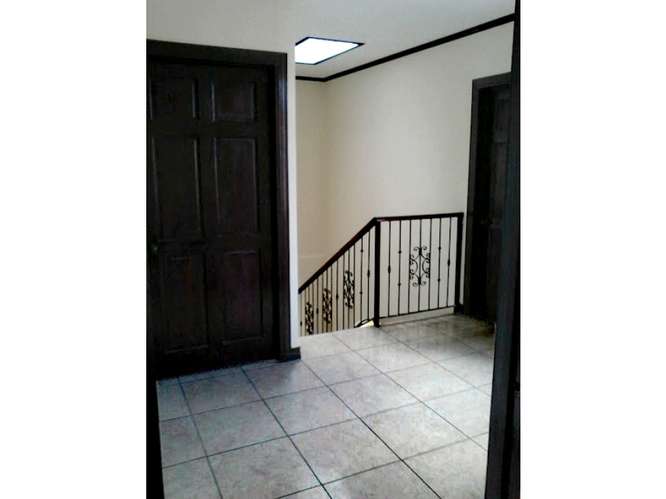 Venta De Casa En Montes De Ayarco, Curridabat - Imagen 13