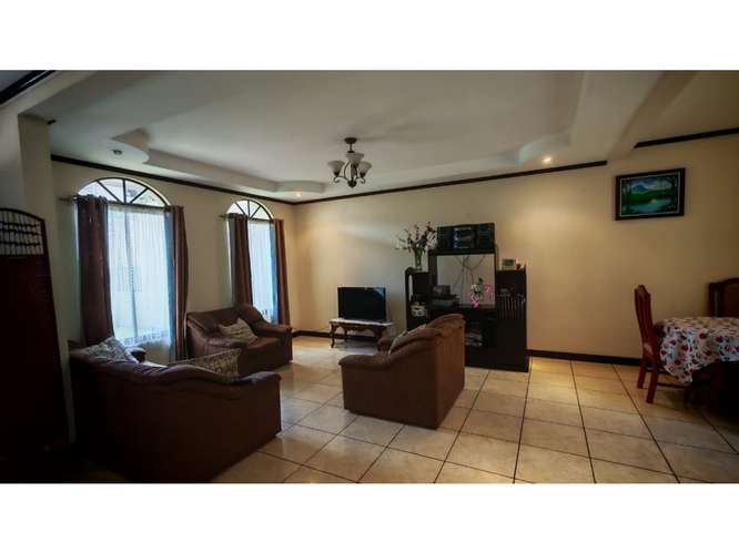 Venta De Casa En Montes De Ayarco, Curridabat - Imagen 8