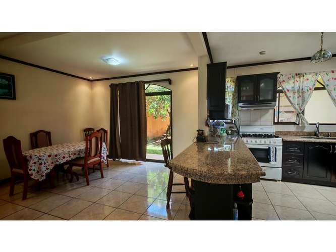 Venta De Casa En Montes De Ayarco, Curridabat - Imagen 5