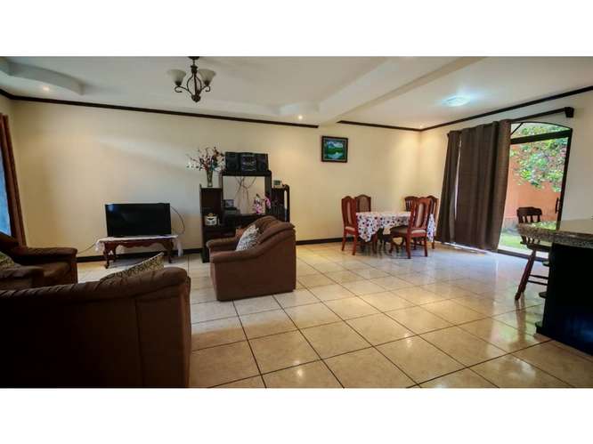 Venta De Casa En Montes De Ayarco, Curridabat - Imagen 4