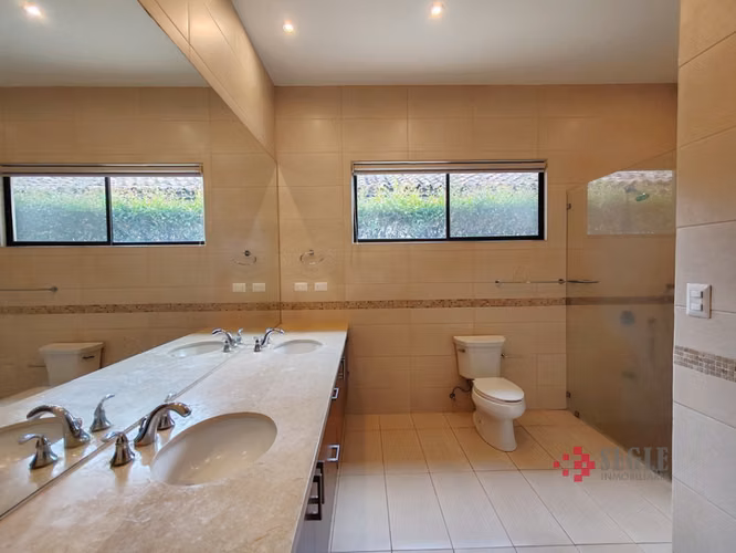 Casa de un nivel en venta, Santa Ana, Lindora. - Imagen 8