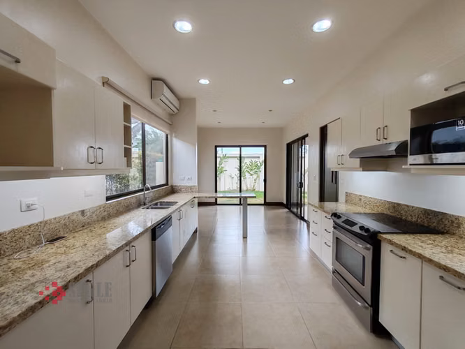 Casa de un nivel en venta, Santa Ana, Lindora. - Imagen 5