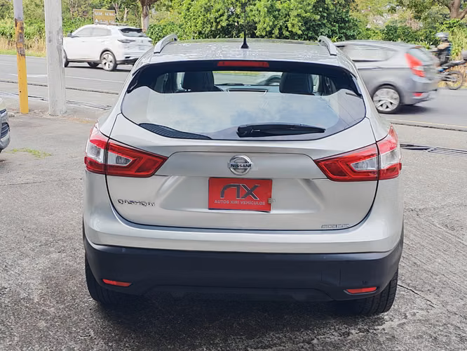 Nissan Qashqai 4x4 año 2016 - Imagen 4