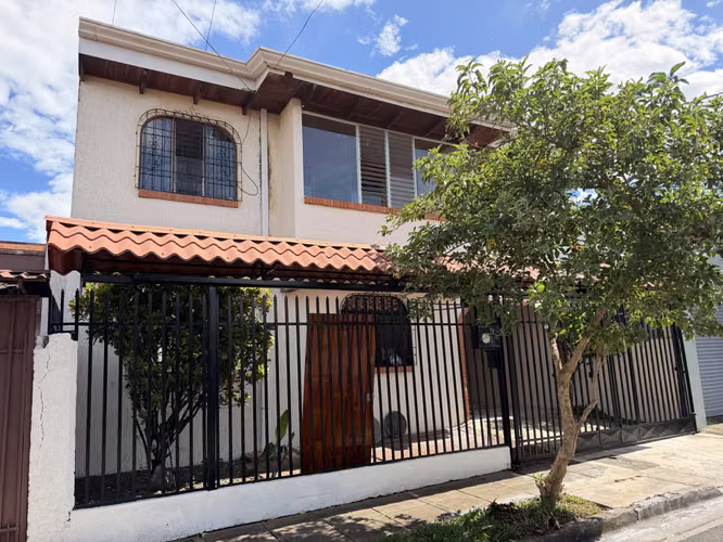 Casa para alquiler, Paso Flores, Alajuela Centro. - Imagen 2